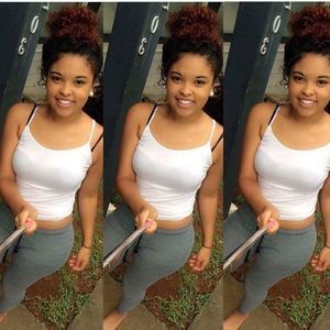 Meet your Posher, Kayla